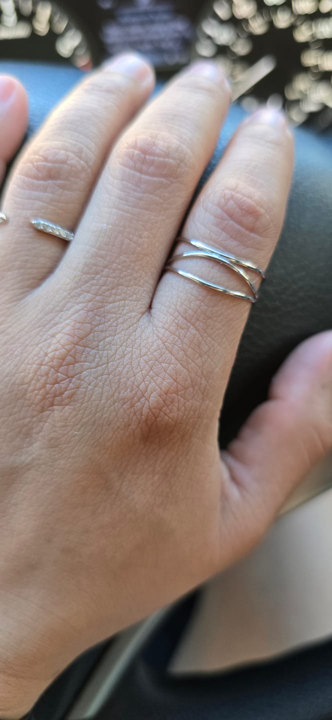 Customer photo review of Silver Infinity Loop Ring