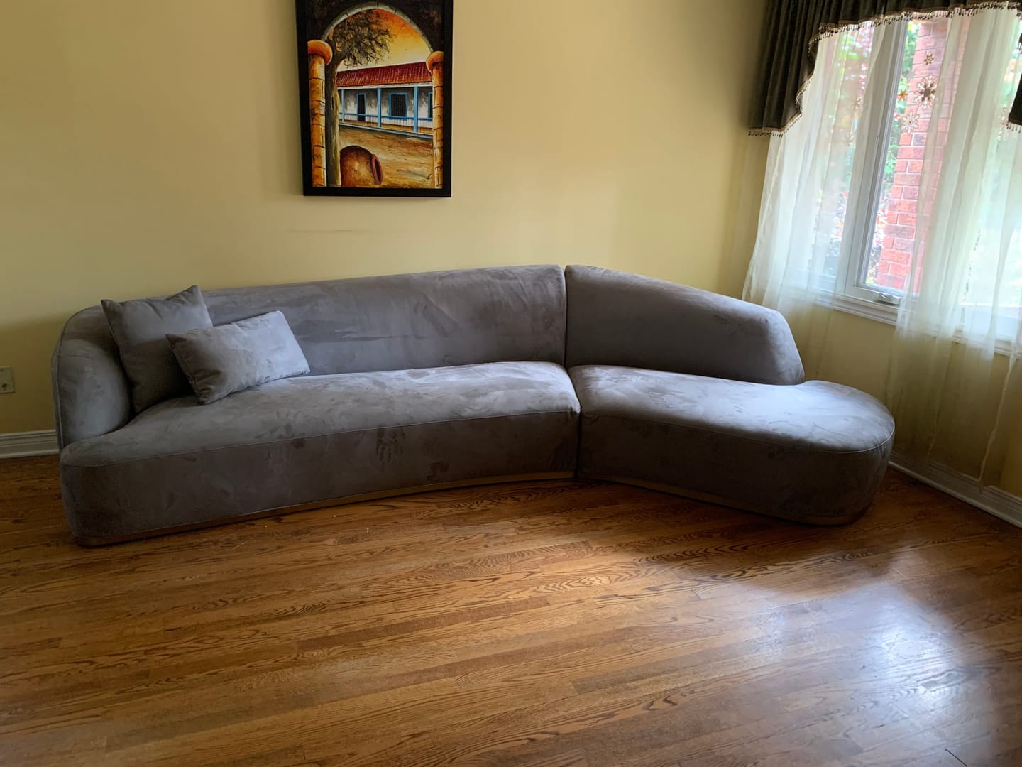 Customer photo review of Reya Form Curved Modular Sectional