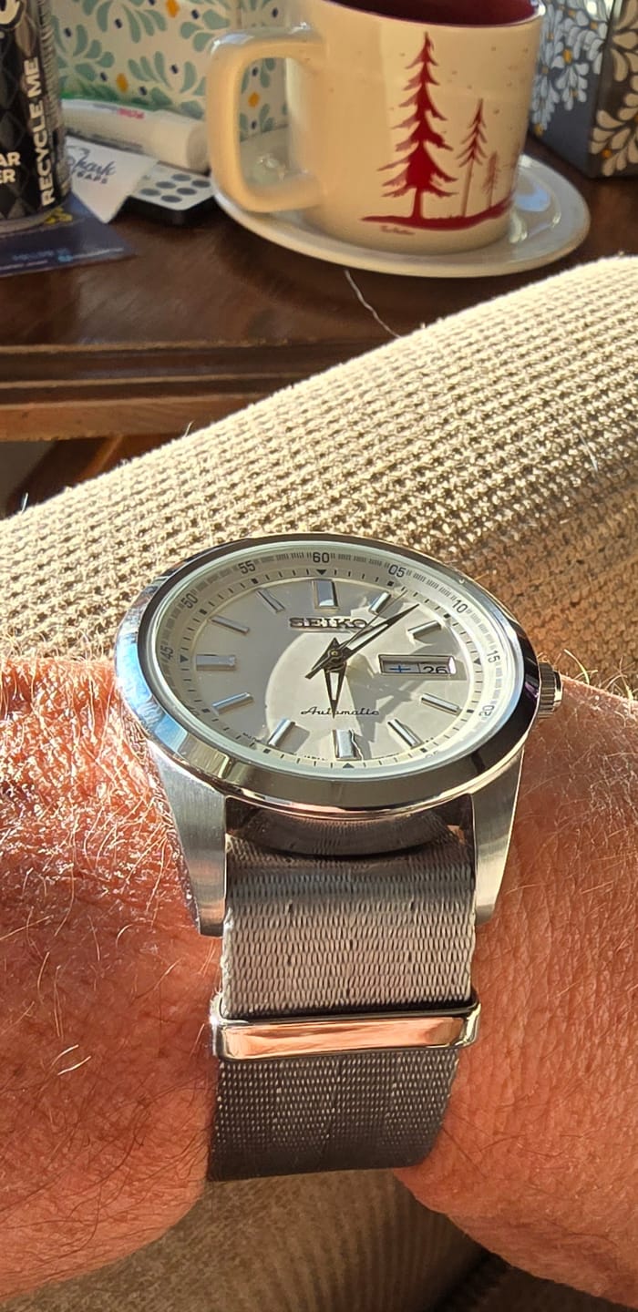 Customer photo review of AlphaShark Slim - Silver Lining