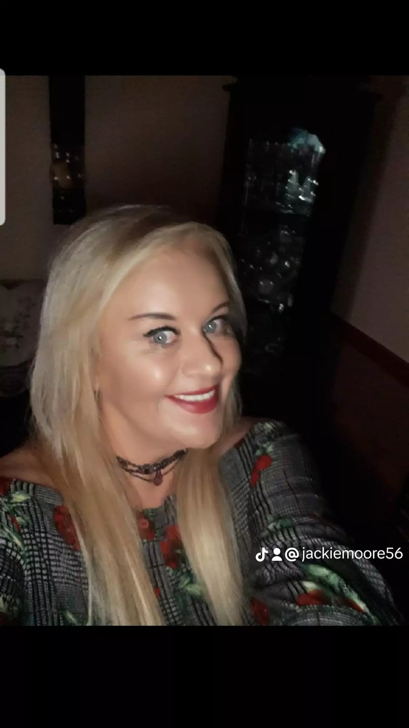Customer photo review of Slim Meal Replacement | 34 Meals + Free Shaker