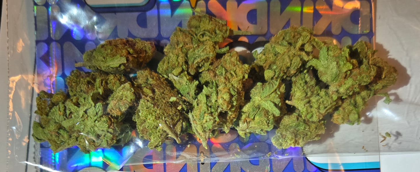 Customer photo review of KIND - Pineapple Express - 14 Grams - Sativa