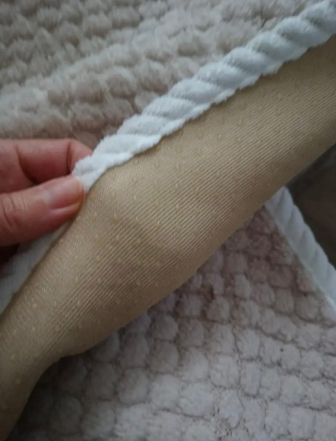 Customer photo review of SoffRo – låt hunden mysa, skydda soffan