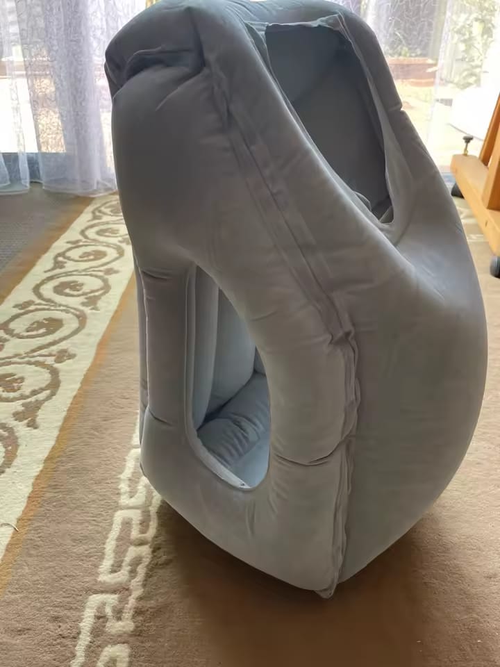 Customer photo review of Almohada Cervical Inflable 360°