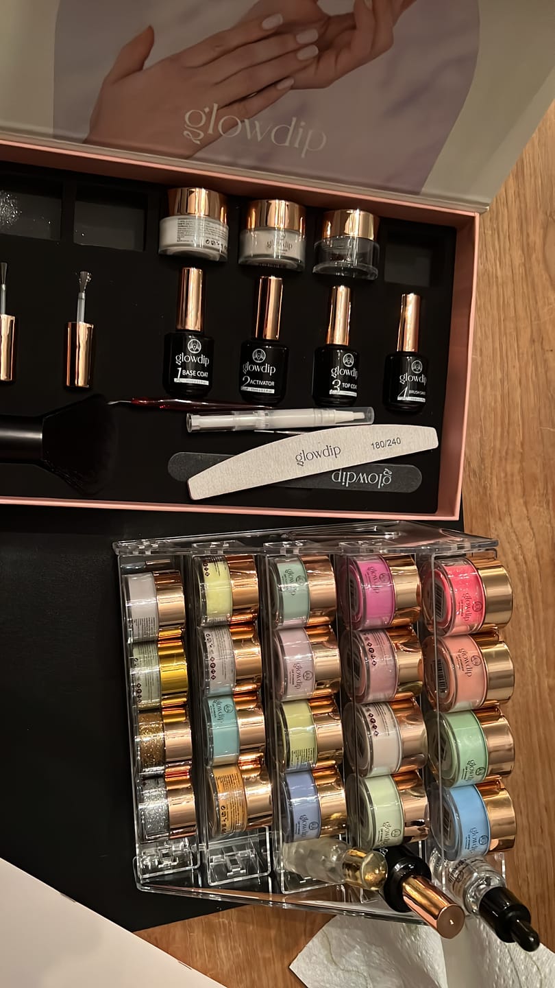 Customer photo review of Glowdip Alles-in-één Manicure Set