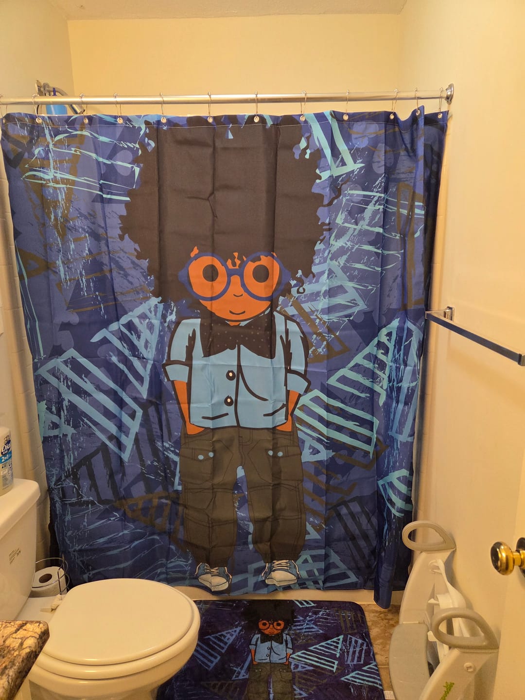 Customer photo review of AFROBRATS™ Oliver Shower Curtain