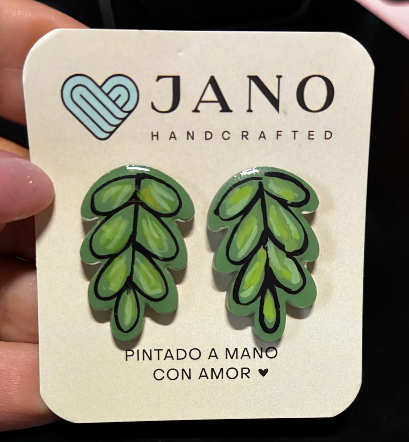 Customer photo review of Arete Grande | Follaje