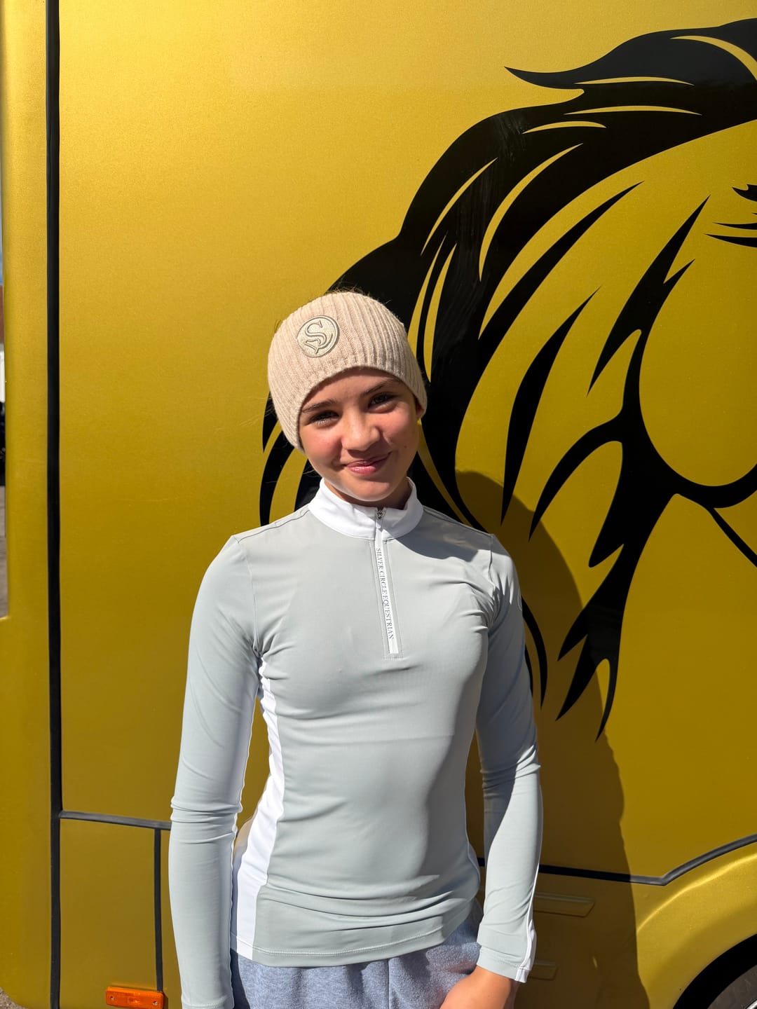 Customer photo review of Josy Sweatjacke