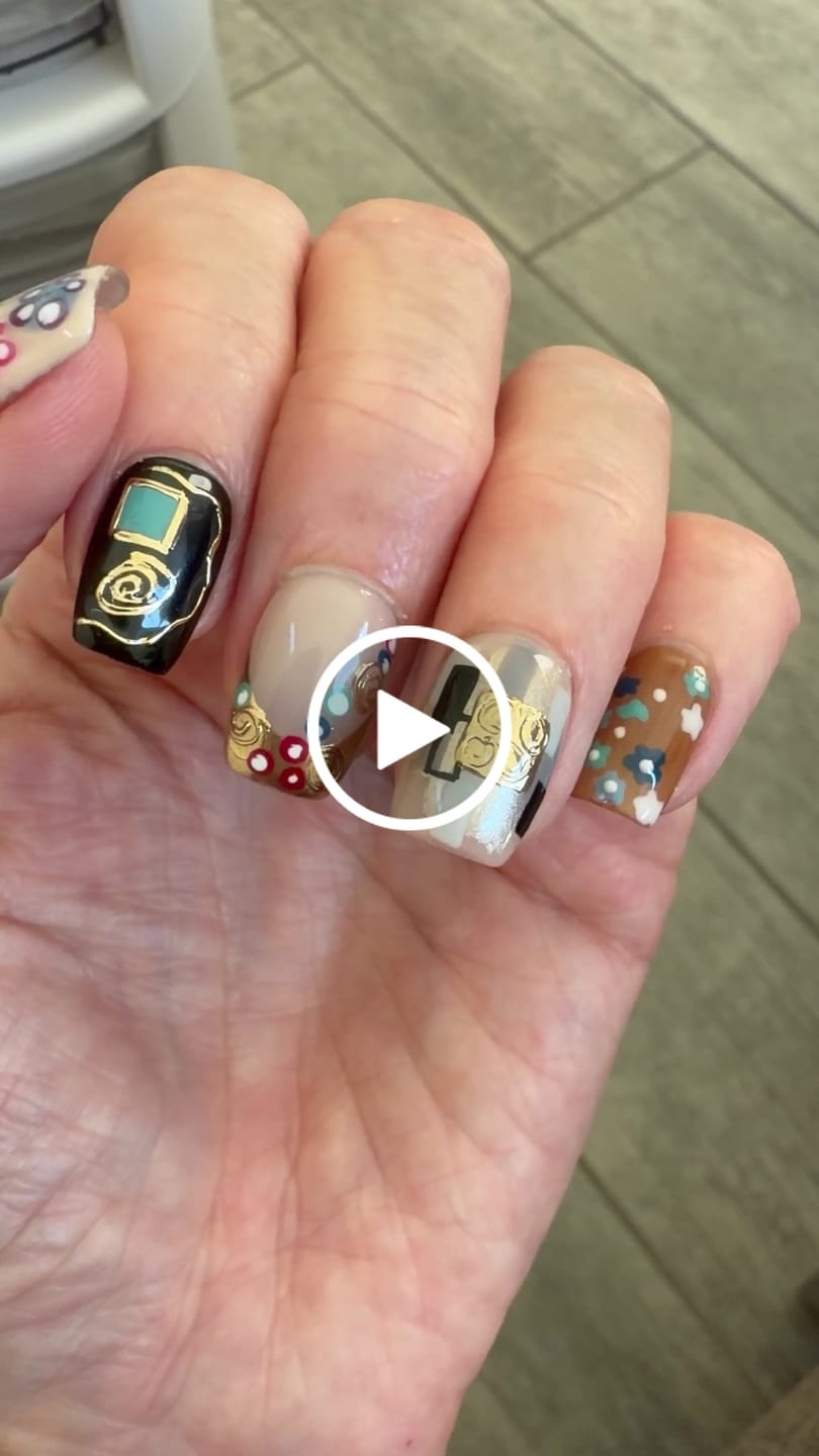 Customer video review of Golden Kiss