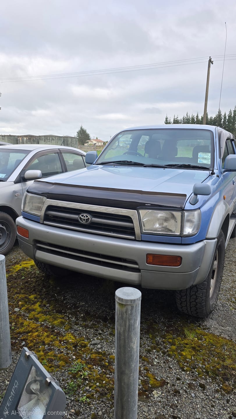 Customer photo review of Airplex Bonnet Protector for Toyota Hilux Surf / 4Runner 130 Series / 185 Series / 215 Series | 2nd, 3rd & 4th Gen 89-05