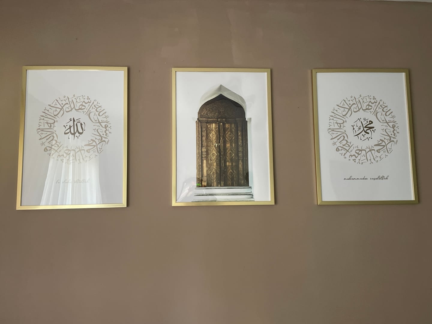 Customer photo review of Shahada Set (3er-Poster-Set)