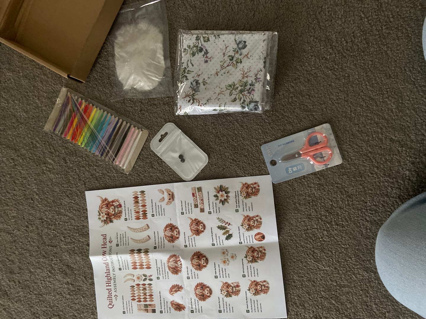 Customer photo review of ⏰LAST DAY 49% OFF - 🐮💐🌸 Birth Flower Highland Cow 3D Layered Fabric Art DIY Kit | Complete Kit Included ✂️ Pre-Cut Pieces • Glue or Stitch Your Way • Create a Cozy 3D Highland Cow Decor 💕