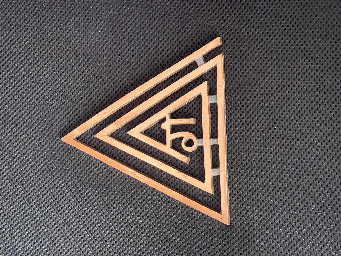 Customer photo review of Copper Triangle Ga Helix | Vastu Remedy for South-East Fire Zone Balance, Cash Flow & Kitchen Defects | 4–6 Inch