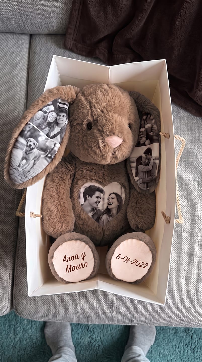 Customer photo review of Conejito de Peluche Personalizable