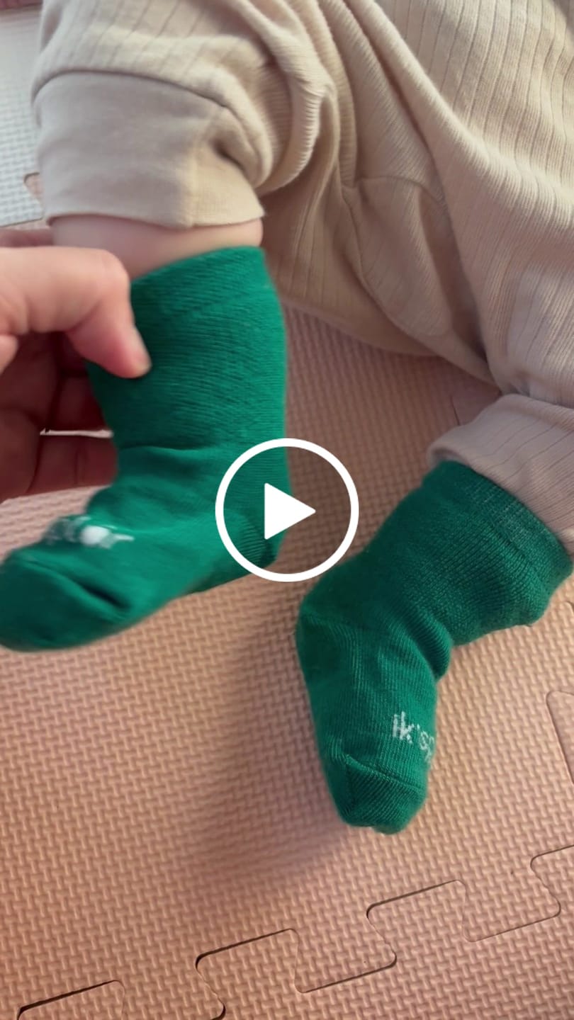 Customer video review of Natural Fiber Trail Socks — 2 Pack