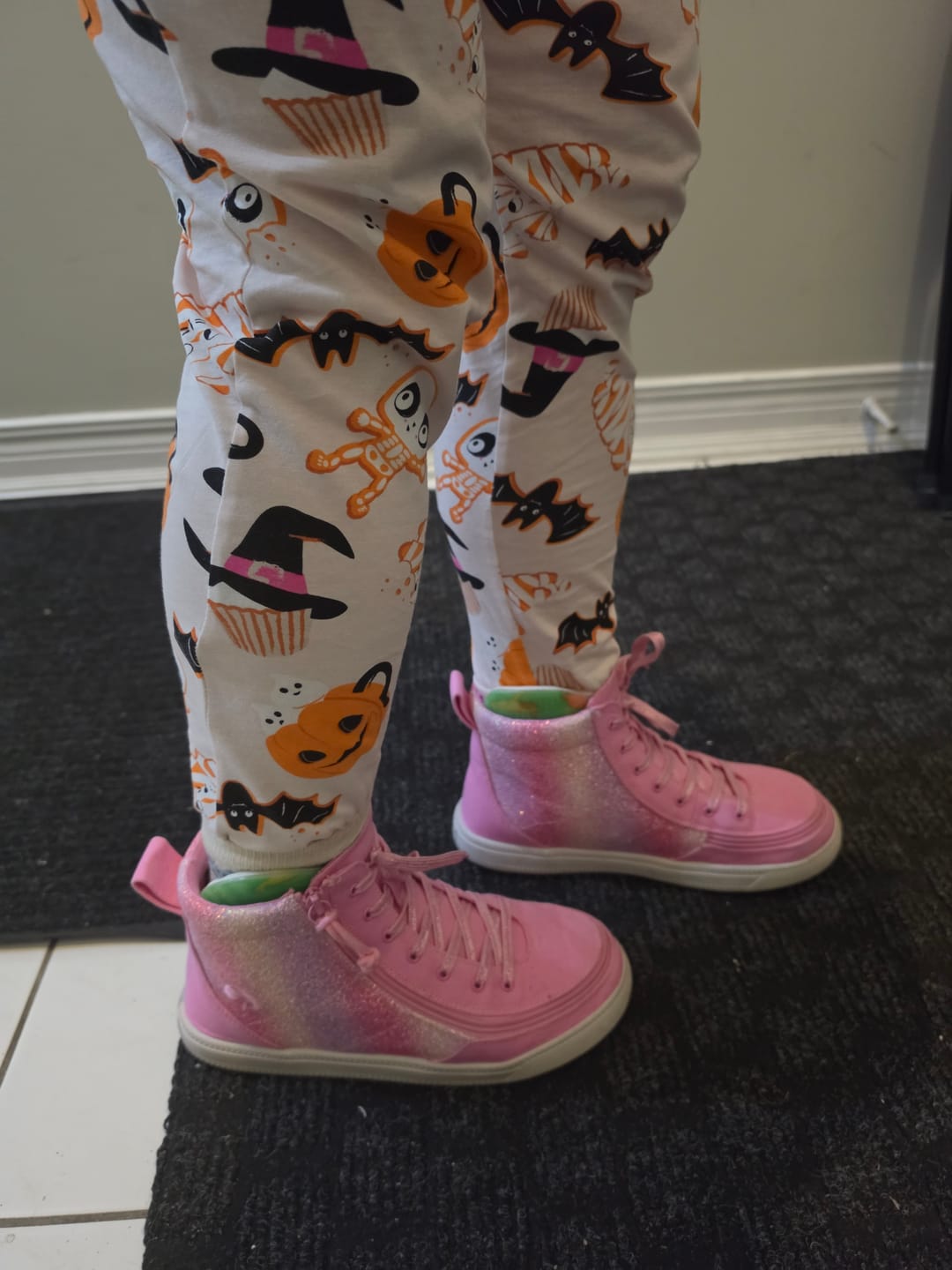 Customer photo review of Pink Glitz BILLY Classic Lace High