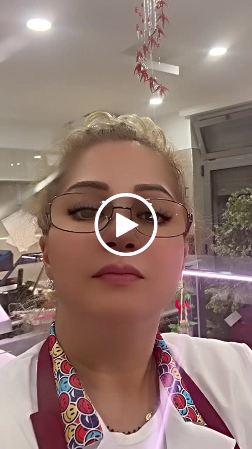 Customer video review of Camice da Lavoro Donna Slim Bianco con Inserto Smile – Manica Lunga | Cod. 1313