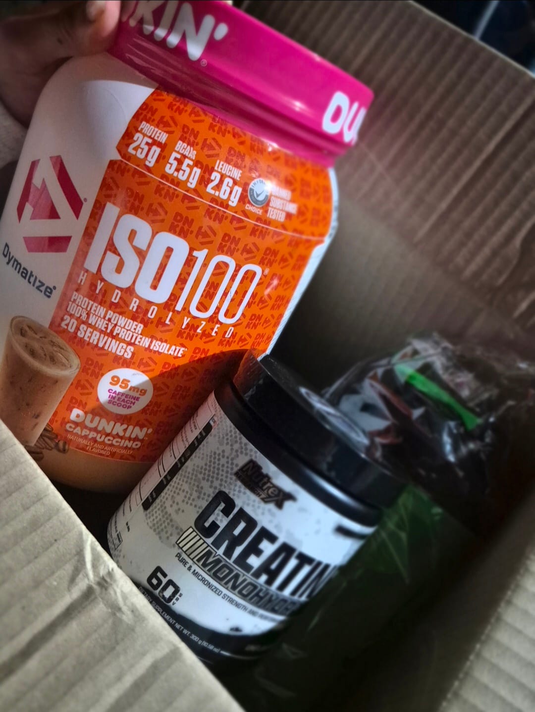 Customer photo review of Iso 100 Mini Dunkin + Creatina Nutrex + Shaker