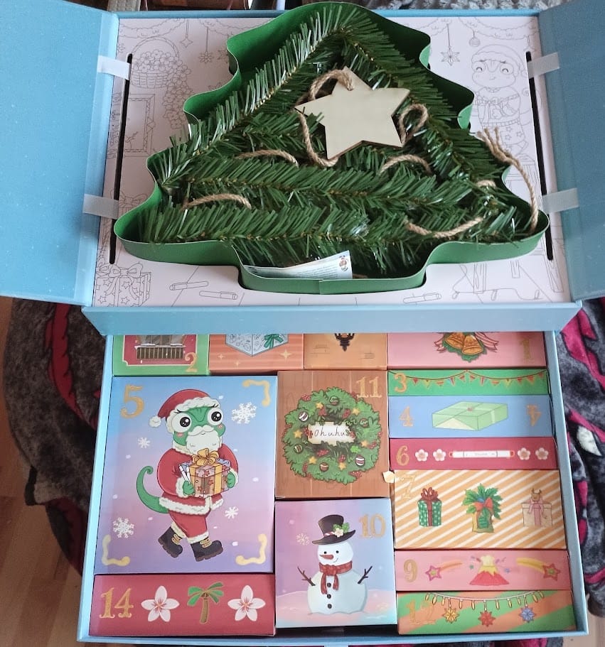Customer photo review of Ohuhu Christmas Advent Calendar 2026, 24 Days Countdown Gift Kit