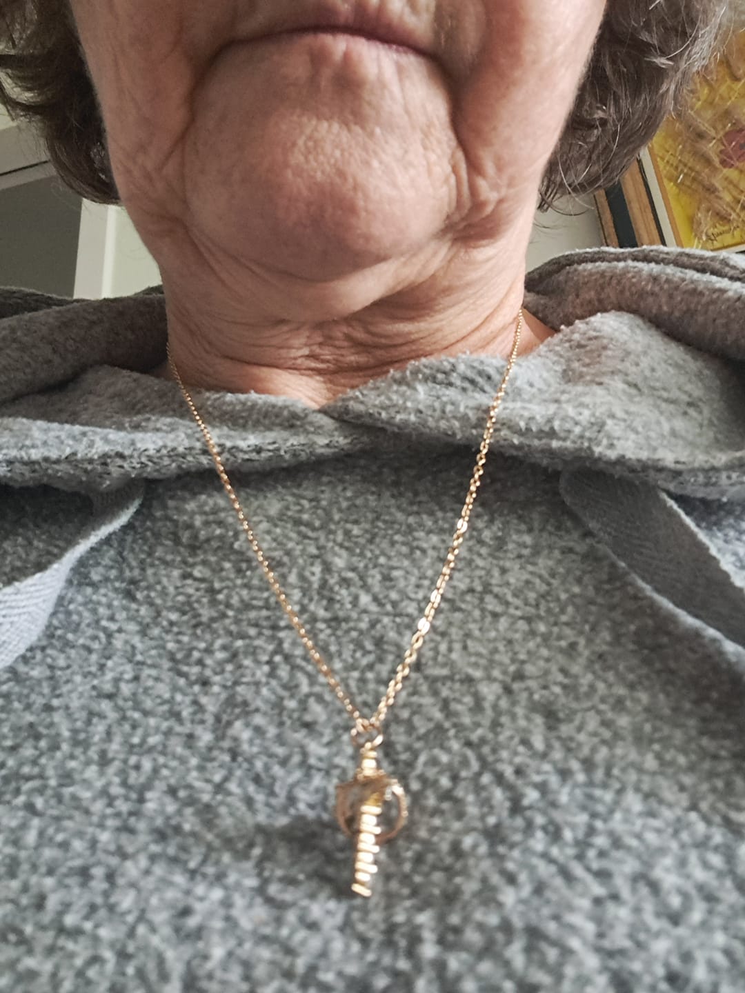 Customer photo review of Collier Croix Couronne de Foi