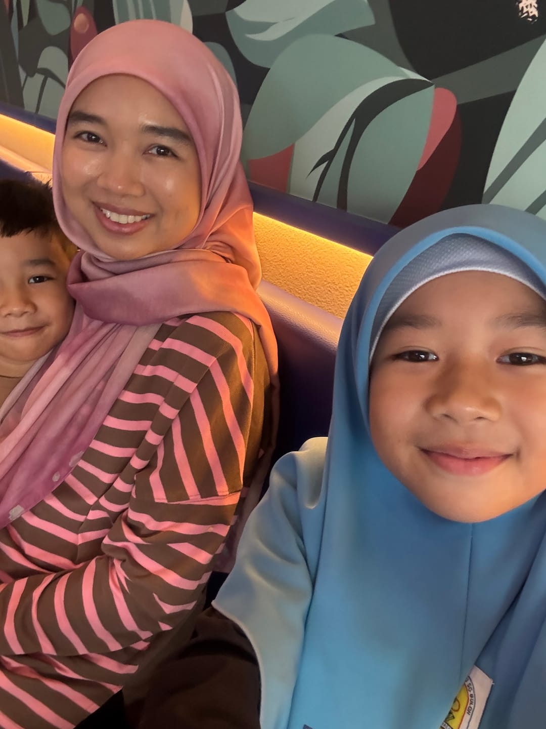 Customer photo review of Coretan Square (Pink)
