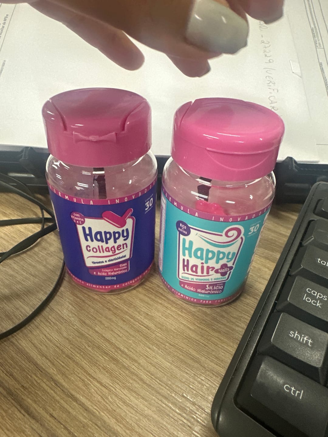 Customer photo review of Happy Hair 3 Potes + 1 Colágeno Grátis