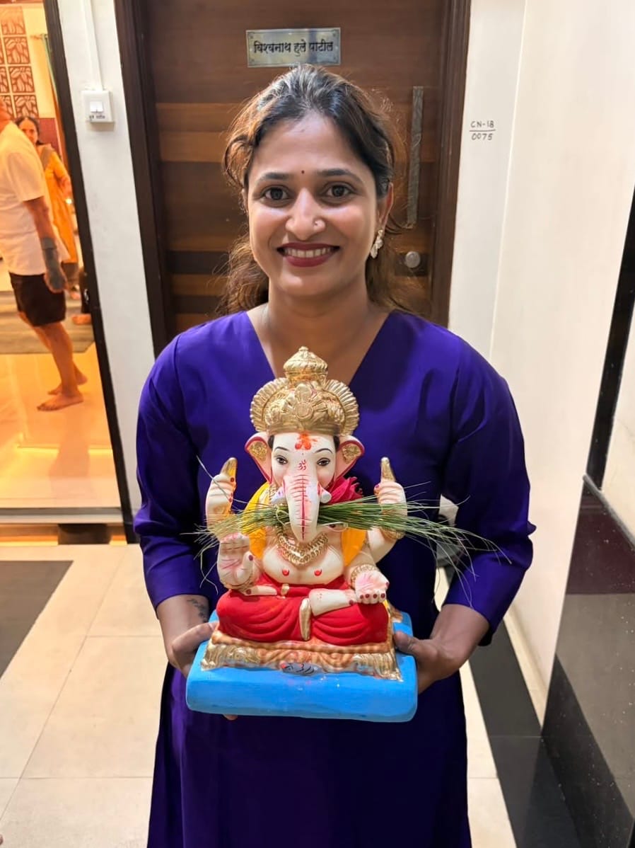 Customer photo review of aura — kurta & pants