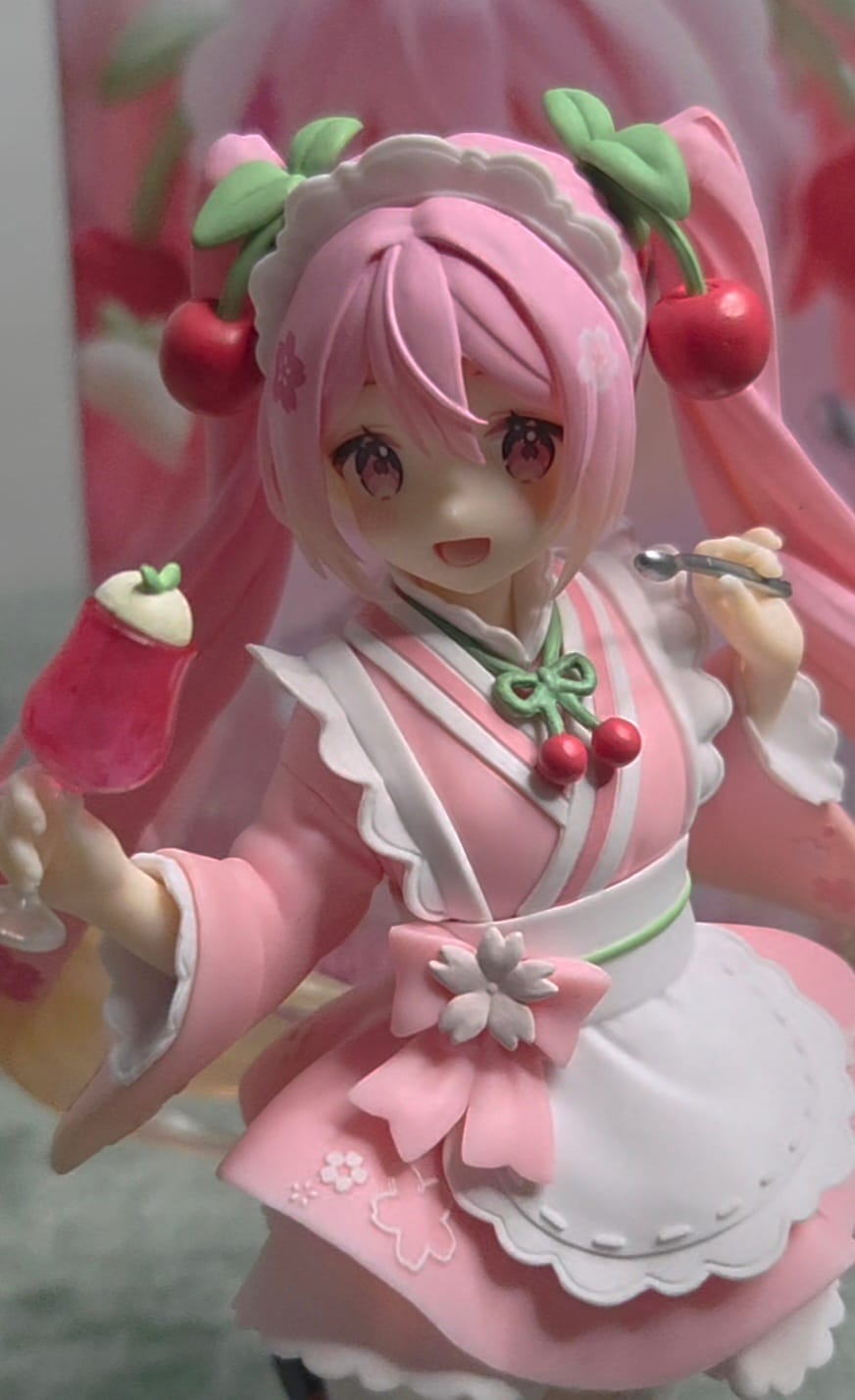 Customer photo review of Piapro Characters - Hatsune Miku - Coreful Figure - Sakura, Wafuu Kissa ver. (Taito)