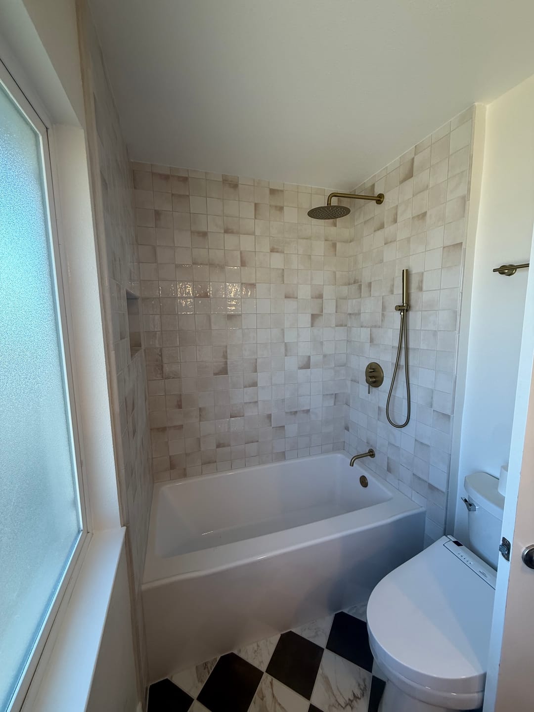 Customer photo review of Rain Shower Combo with Handheld and Tub Spout