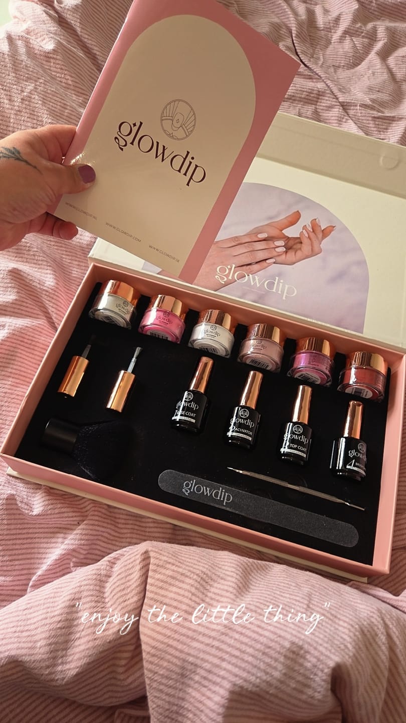 Customer photo review of Glowdip Alles-in-één Manicure Set
