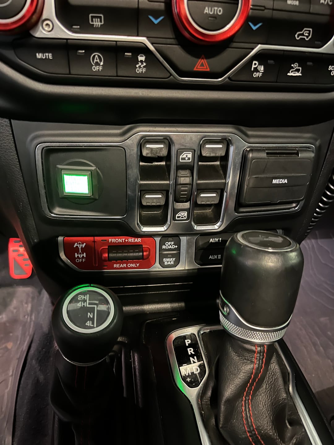 Customer photo review of G Screen for Gen 3 Dual Battery Systems