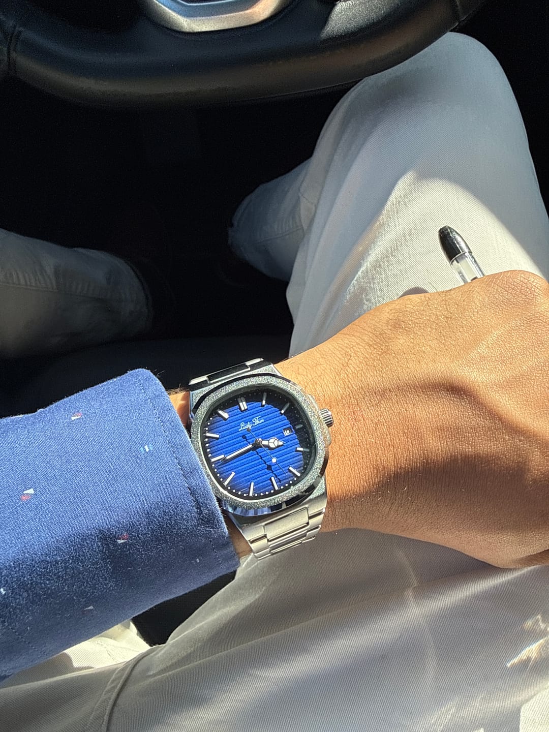 Customer photo review of Lucky Fours® Caspian