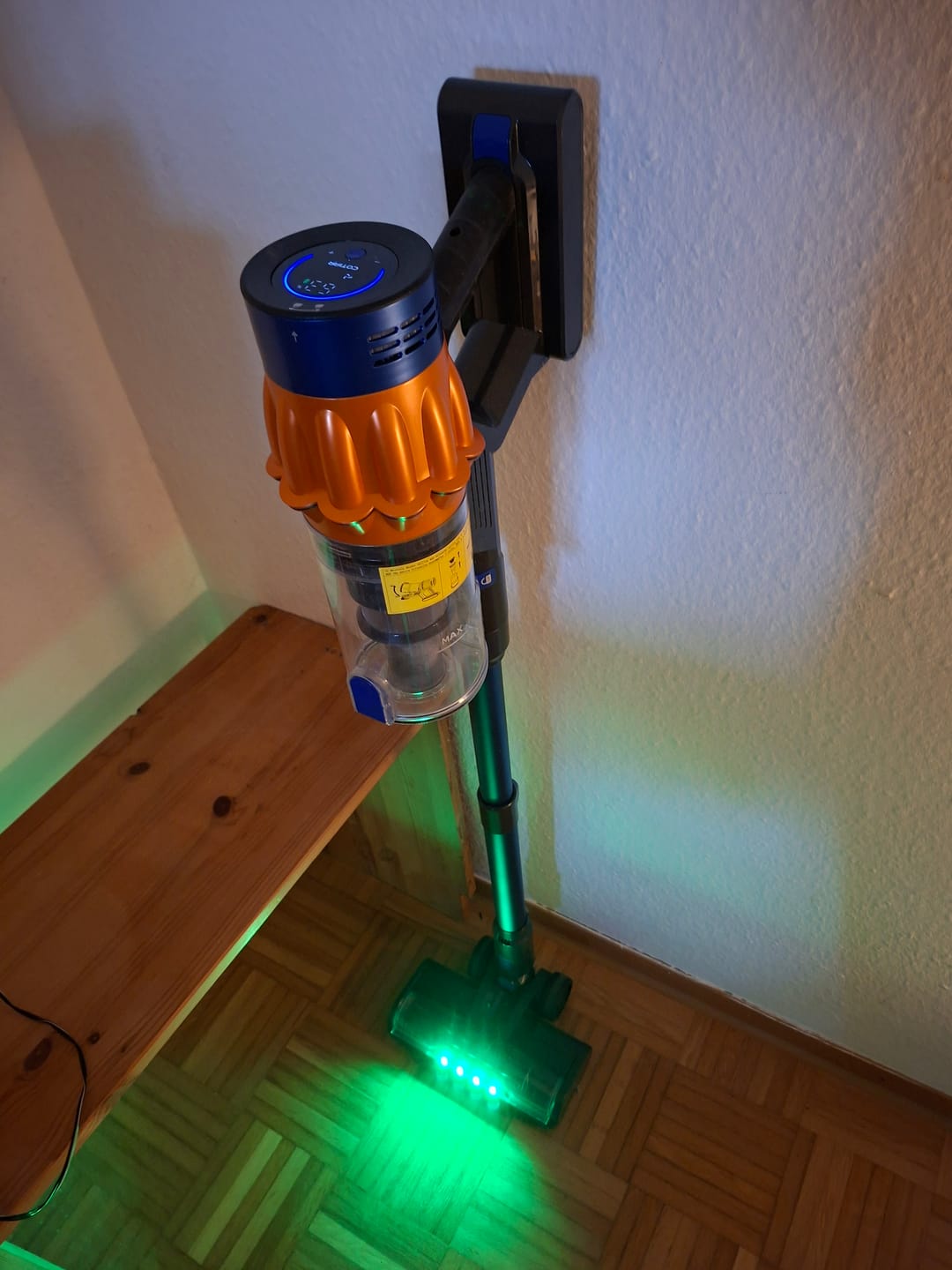 Customer photo review of Dripl UltraVac Akku-Staubsauger