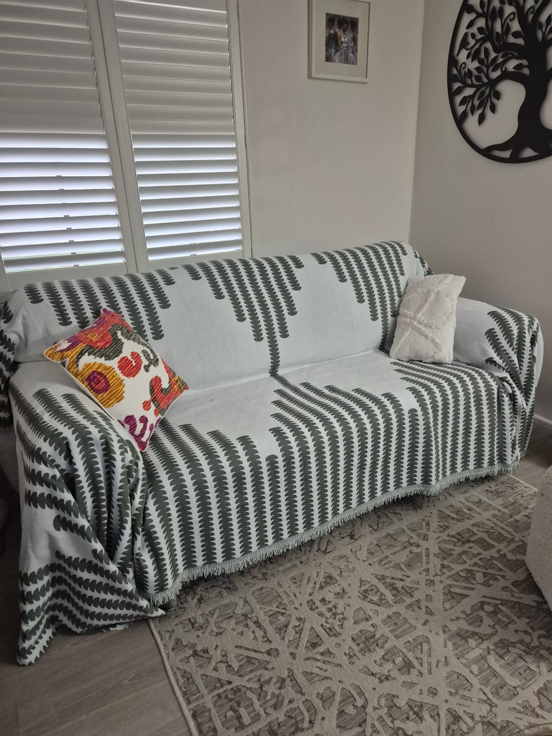Customer photo review of Slip-Resistant Sofa Cover for Pets