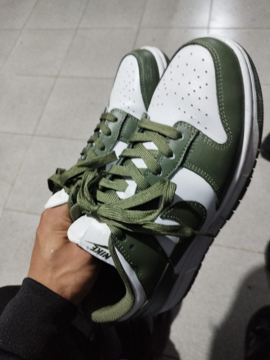 Customer photo review of Tenis Dunk Low Medium Olive Importado