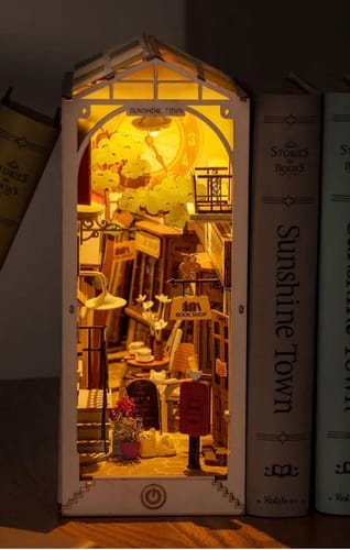 Customer photo review of Book Nook - Ville du Soleil