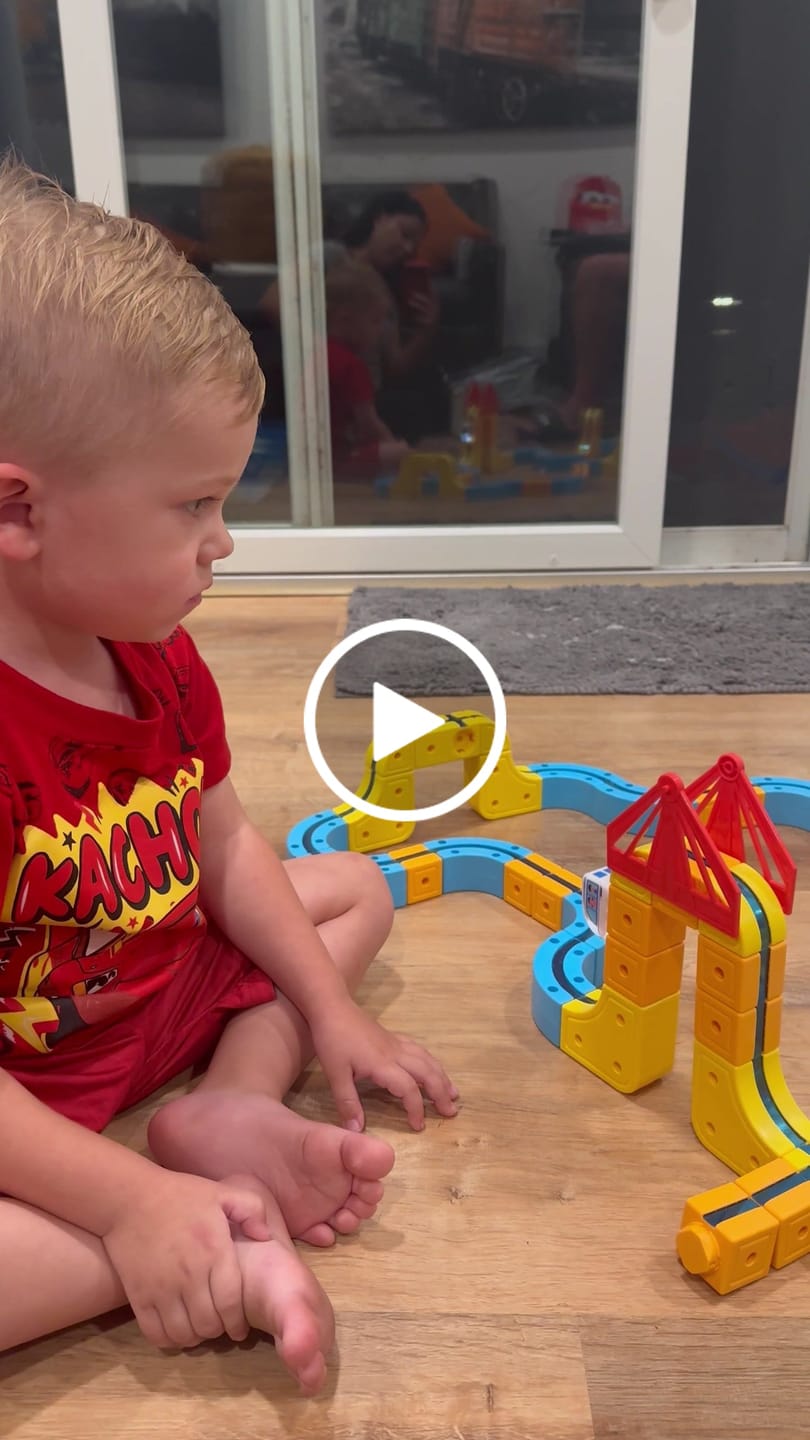 Customer video review of Infinity Racer Magnetic Train