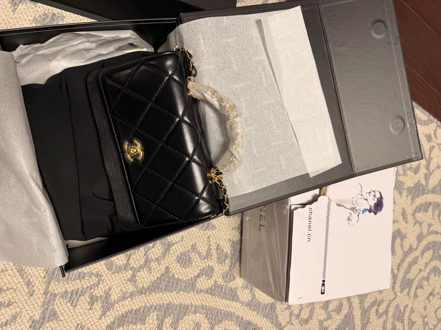 Customer photo review of Serenityll™ 100175 Luxury Bag
