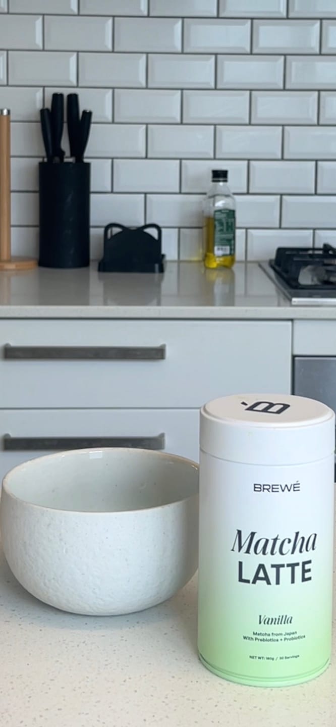 Customer photo review of Vanilla Matcha Latte (Ceremonial Grade + Pre & Probiotics)