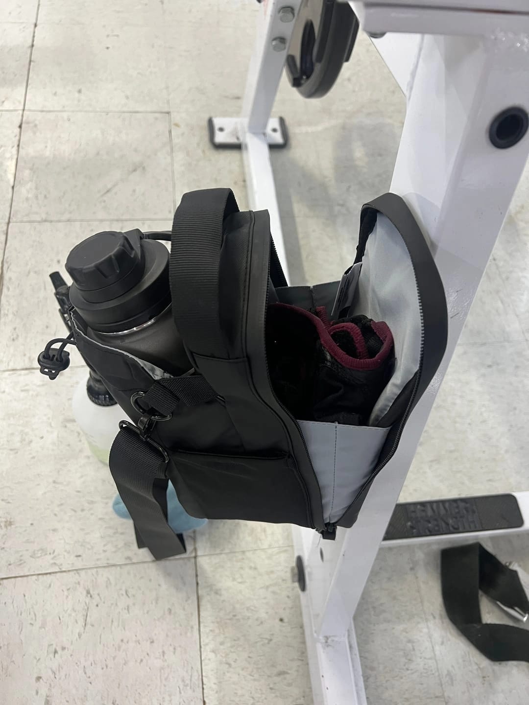 Customer photo review of Magnetic Gym Bag