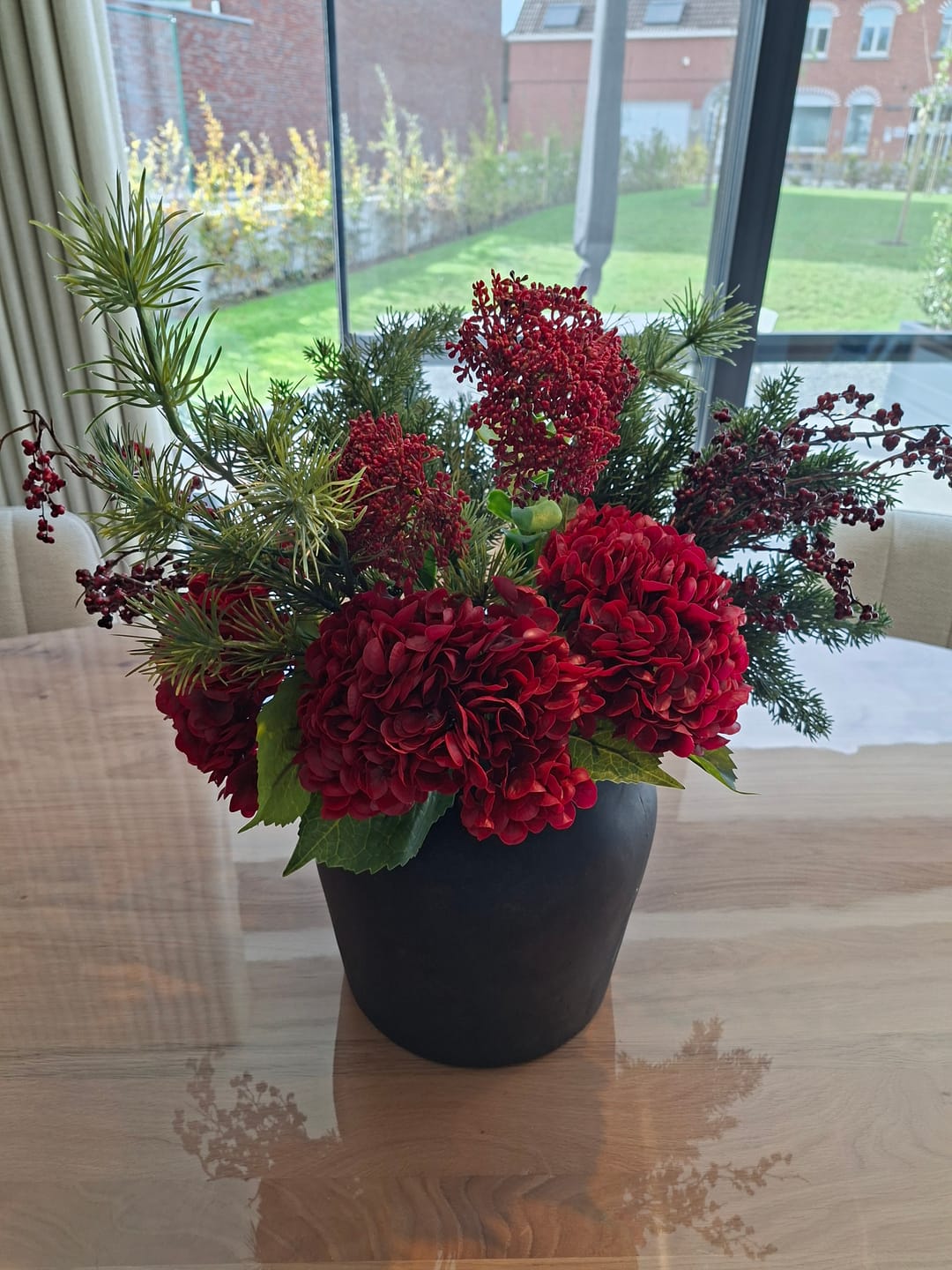 Customer photo review of Elara vaas - Donkerbruin