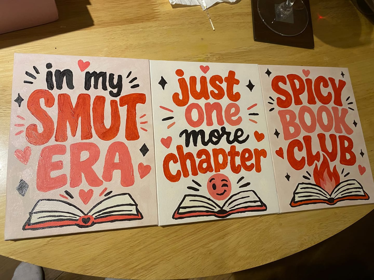 Customer photo review of 6 Mini Paintings - Spicy Book Club Set