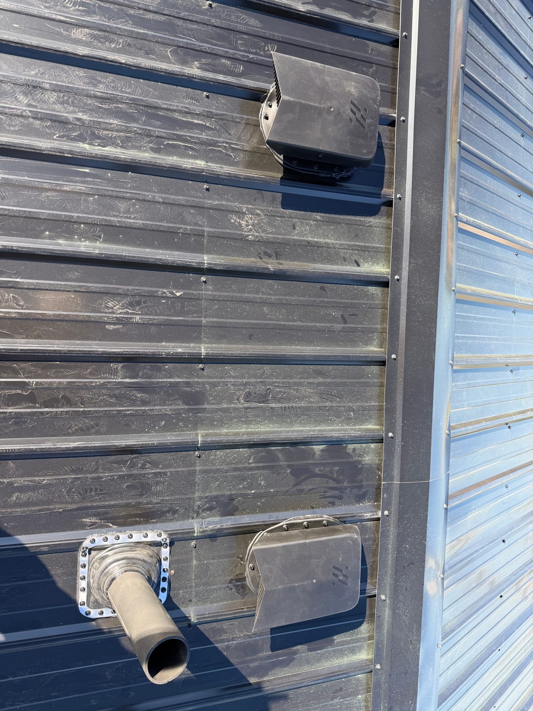 Customer photo review of Attic vent Ivent FLOW – Metal Standing Seam or Snap Lock Installation