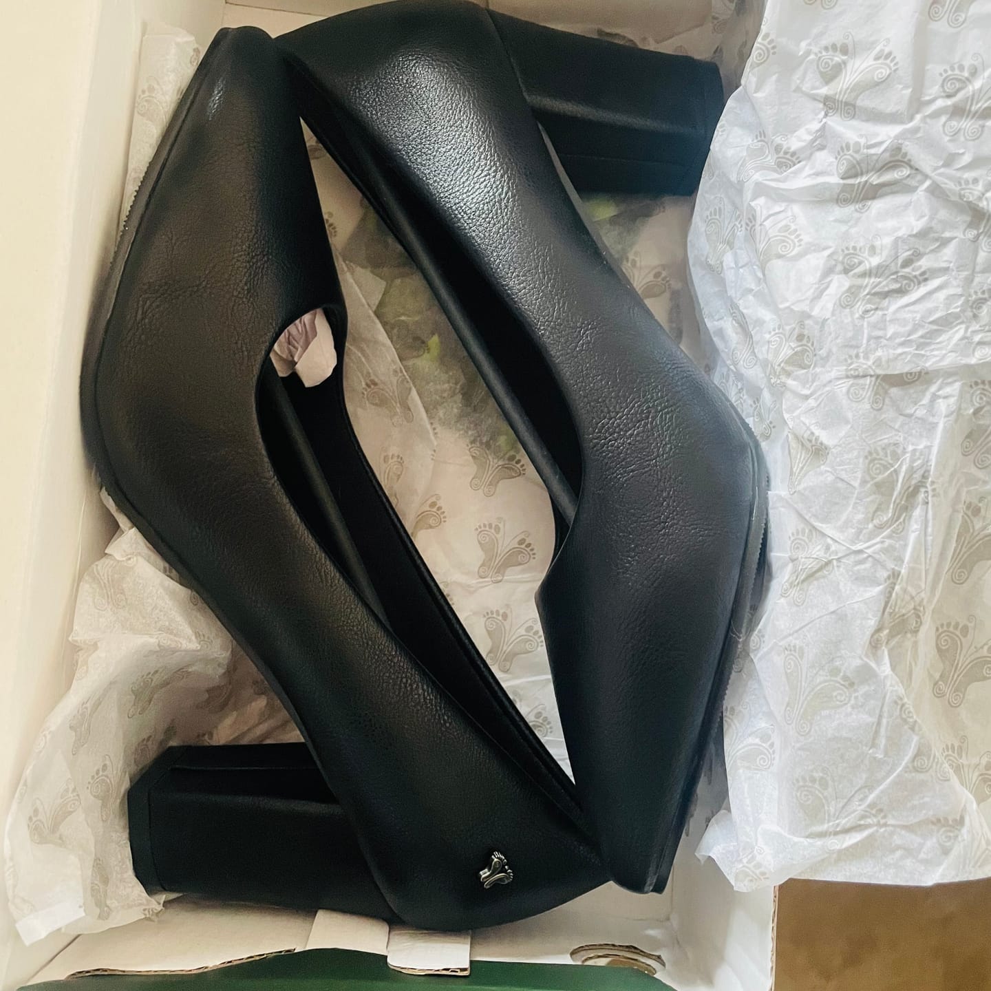 Customer photo review of Butterfly Feet Alison 1 Court - Black