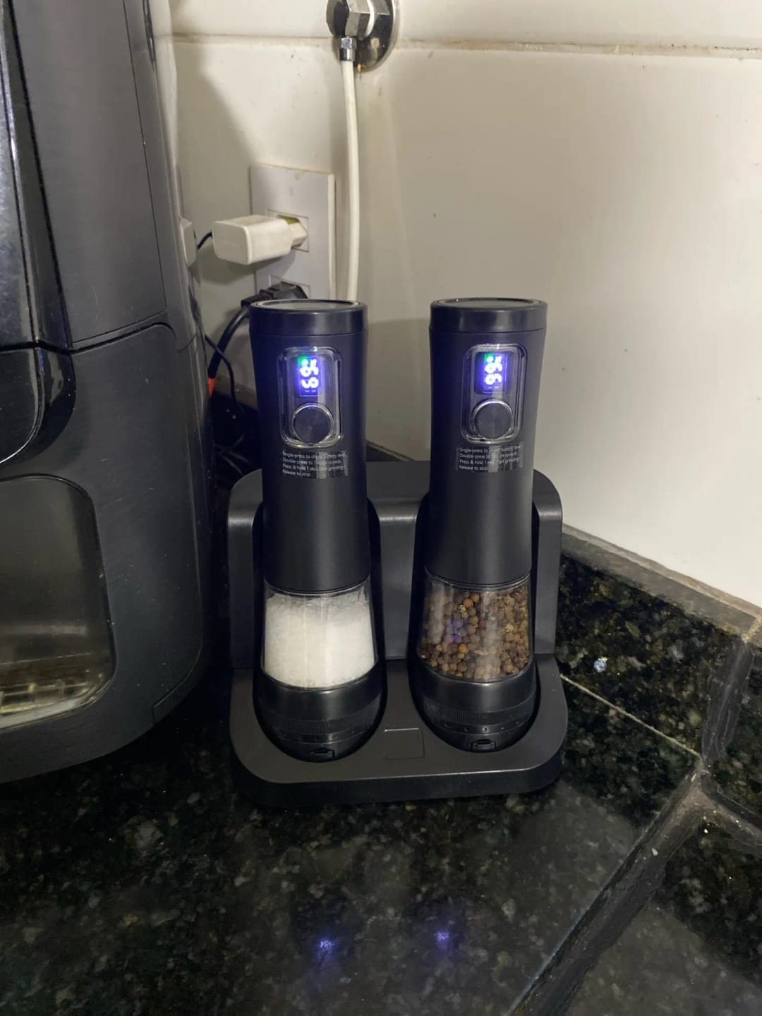 Customer photo review of Cozymere Electric Salt & Pepper Grinder Set