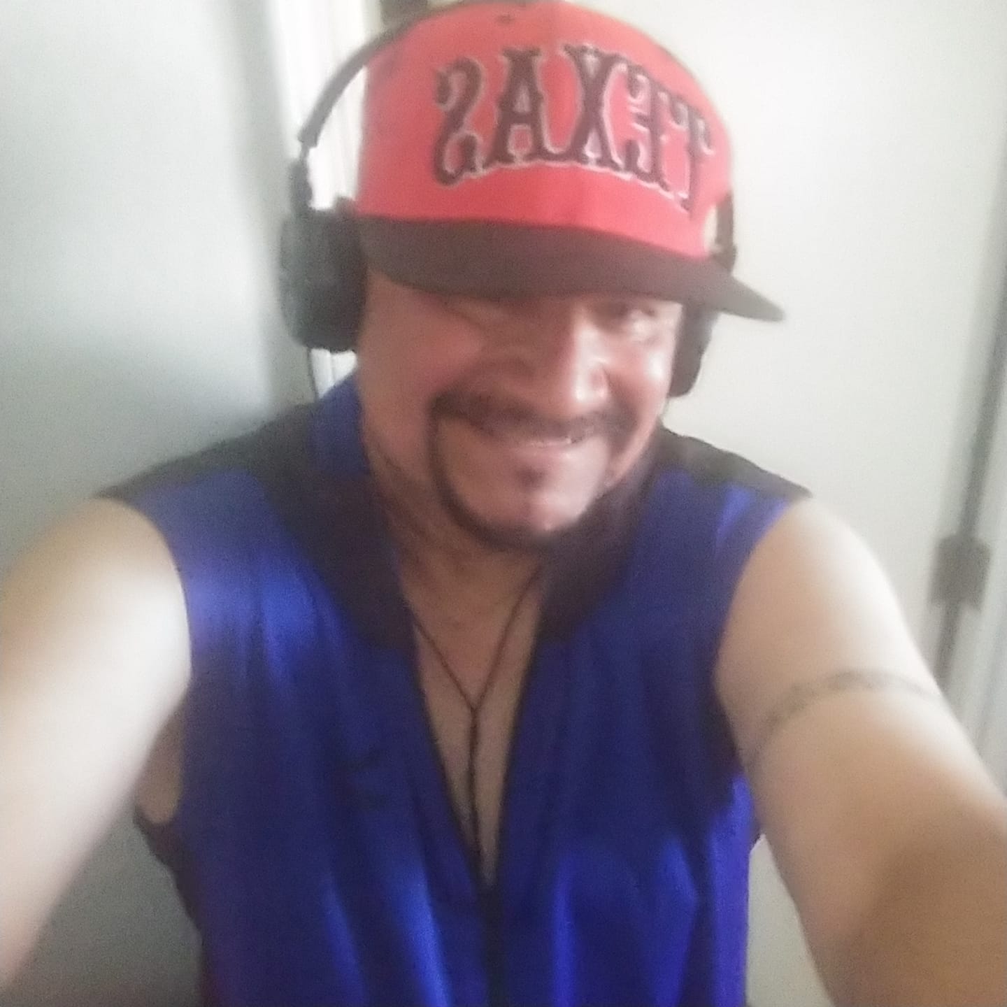 Customer photo review of OG Logo Athletic Shirt