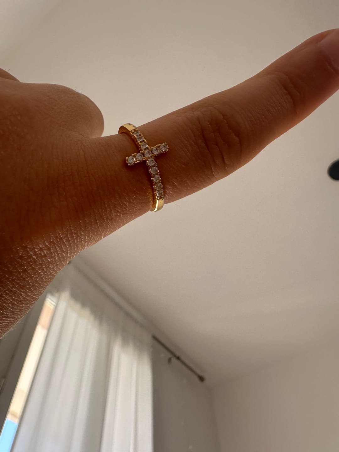 Customer photo review of Bague Croix Diamant