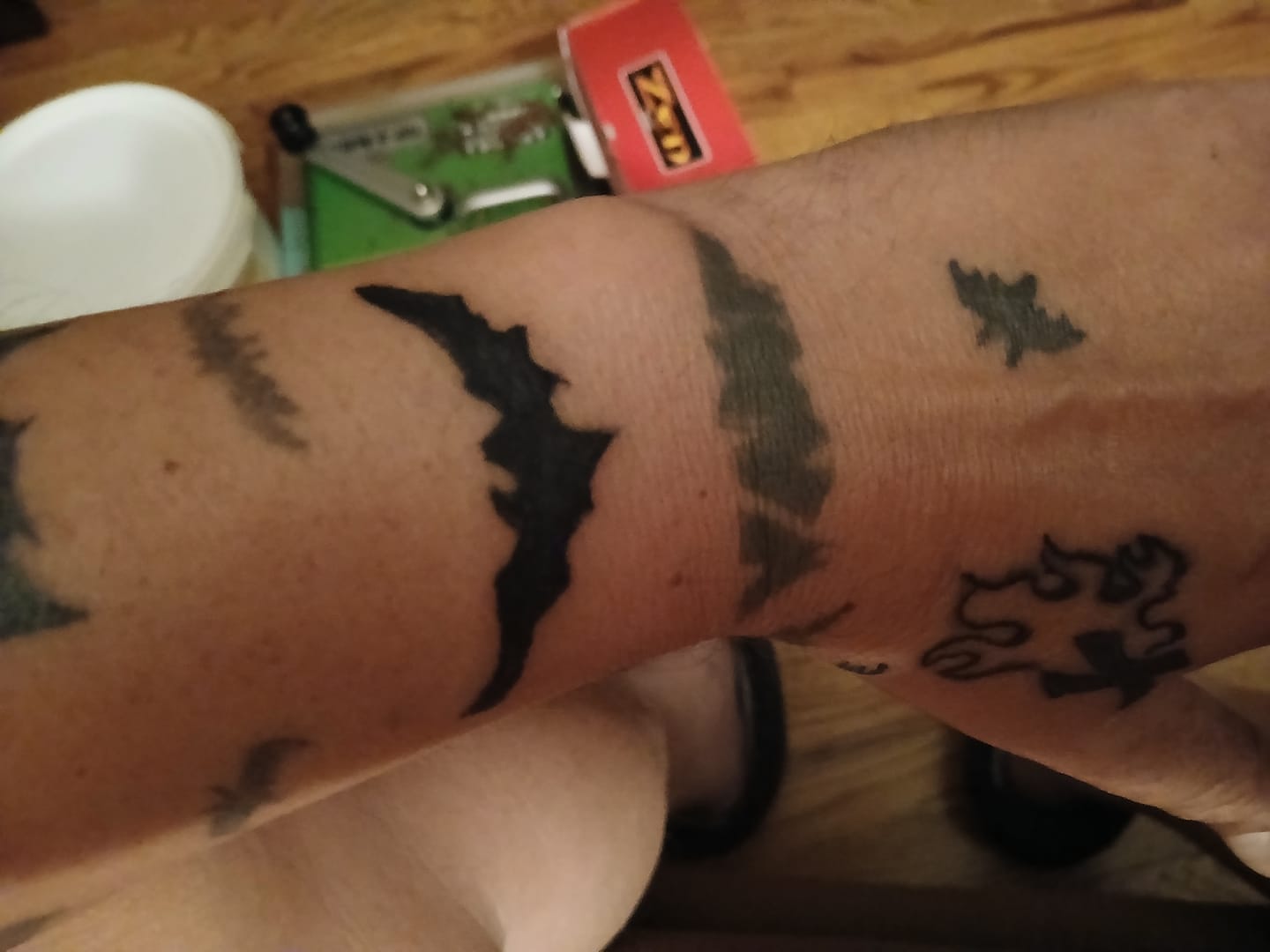 Customer photo review of Tattoo Kit - Neebol Wireless Tattoo Gun Kit for Beginner A10 & 67M
