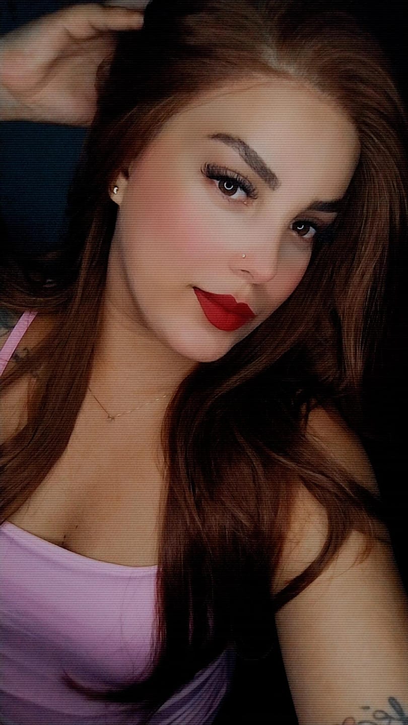 Customer photo review of Lace Front HD Adela Ruiva Ondulada 65cm - Repartição Livre 13x4