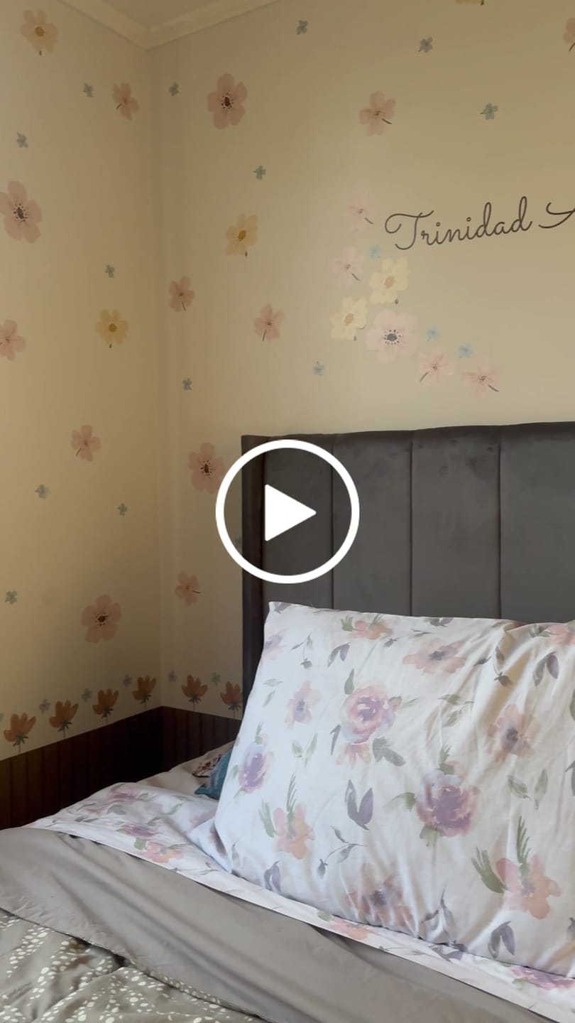 Customer video review of Flores gouaches