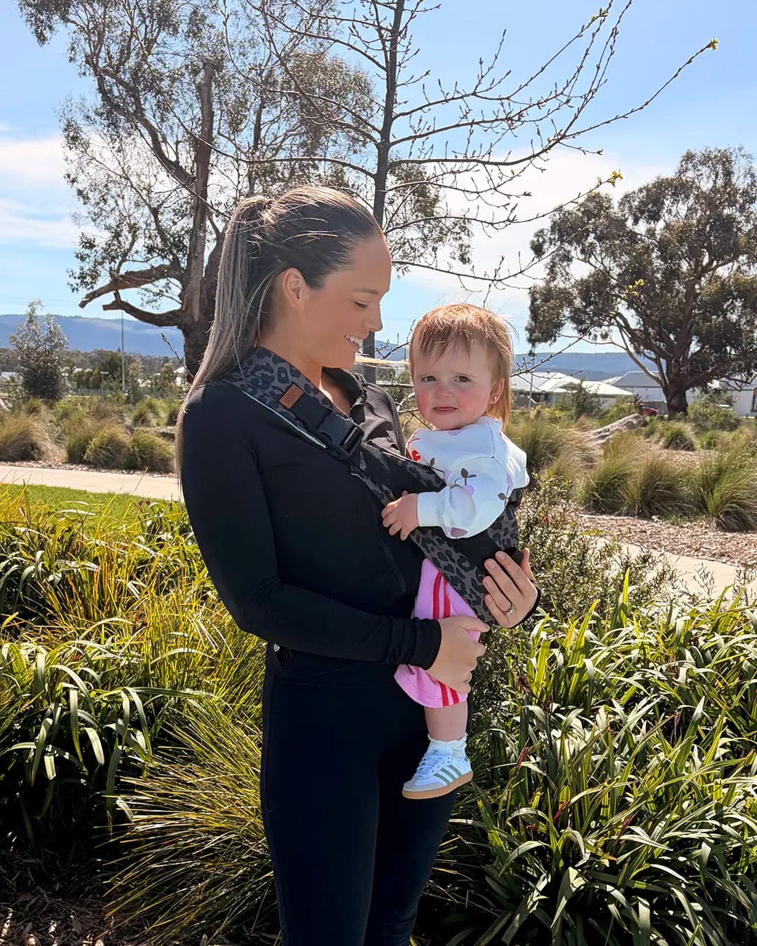 Customer photo review of POUCH™ TODDLER CARRIER